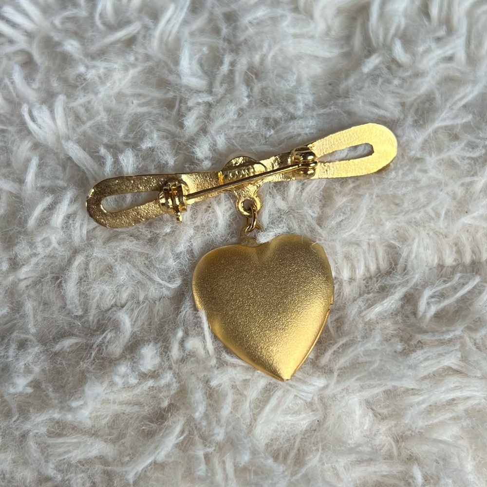 Gold Heart Locket Brooch - Picture 4 of 7